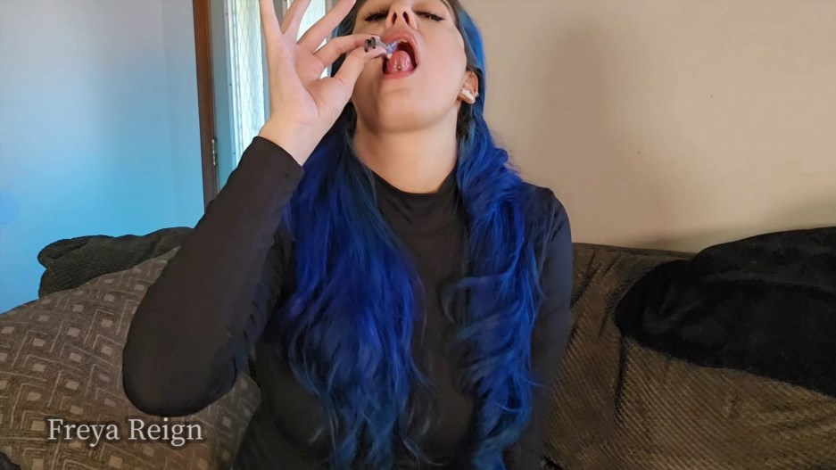 Freya Reign - Girlfriend Eats All The Halloween Candy Before Eating You - K2s.club Download K2s Porn Video
